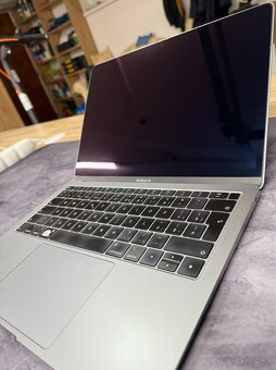 Apple Macbook Air 13,3" 2019 i5/8GB/128GB - 3
