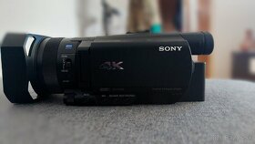 Sony FDR-AX700 - 3