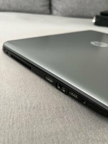 Notebook HP 15-r005nc (Hewlett-Packard) - 3