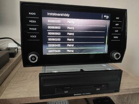 MIB2 Škoda Bolero Amundsen s Carplay a Android Auto - 3