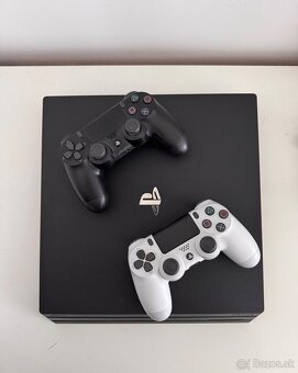 Playstation 4 PRO - 1TB - 3