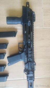 SMC 9 GBB airsoft - 3