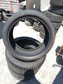 225/40R19 Bridgestone - 3
