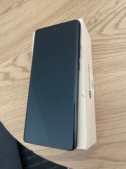 Motorola edge 40 - 3