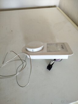 Rozpredám chladničku Beko rcsa270m21w - 3