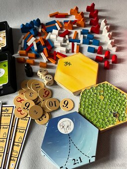 Spoločenská hra Osadníci z Katanu - drevené komponenty - 3