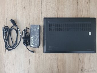 Lenovo ThinkPad P1 G3 - 3