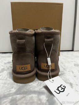 UGG Mini Classic - 3