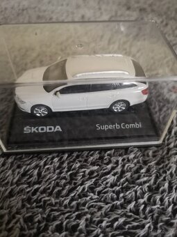 Zberateľské modely Škoda Superb Combi 1:43 - 3