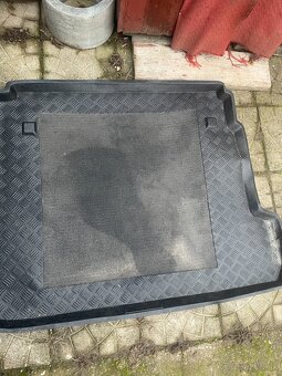 Predám vaničku do kufra – Škoda Octavia Combi II - 3