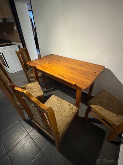 Kuchynský stôl so stoličkami - 3