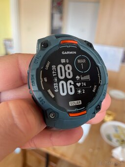 Instinct 3 45mm solar - 3