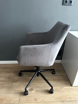 Stolička - kreslo sivé, nastaviteľná výška - 3