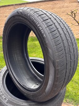 275/40 r20 celoročne - 3