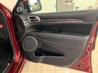 JEEP GRAND CHEROKEE SRT 6.4 HEMI V8 - 3