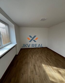 Priestranný 4 izbový byt po čiastočnej rekonštrukcií - 3