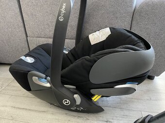 Cybex cloud Z i-size+ so základňou - 3