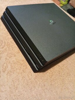PS4 PRO - 3