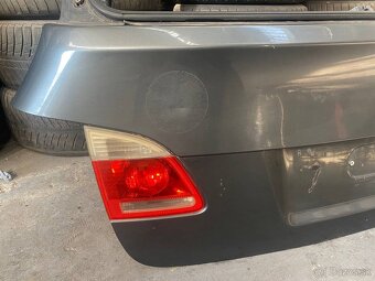 Piate dvere z autá BMW 5 E60 touring 530 d - 3