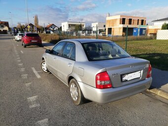 Mazda 323 - 3