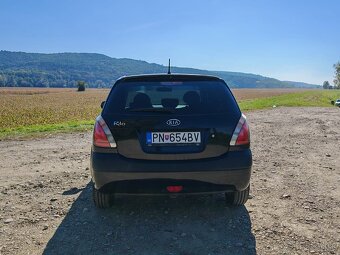 KIA RIO 1.4 benzín 71kW r.v. 2009 - 3