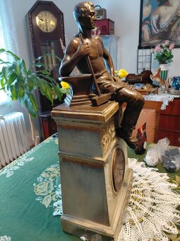 KRBOVE. HODINY - 3