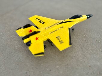 RC lietadlo SU-27 a SU-35 - 3