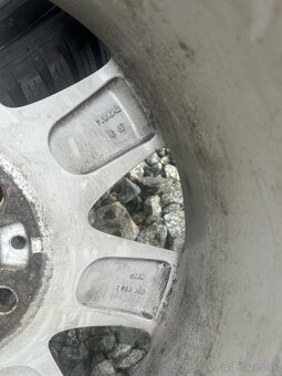 BMW elektróny na zimných pneu - 3