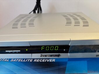 Digitálny satelitný receiver Homecast S3000 CR - 3