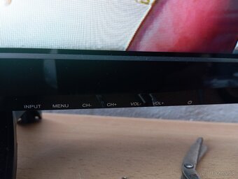 TV - SENCOR 82cm. 🤠 - 3