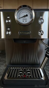 Pákový kávovar DēLonghi EM450.M - 3