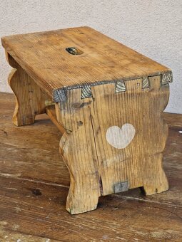 starožitný drevený stolček - 3