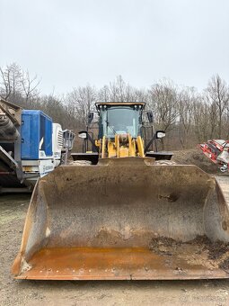 Čelný lopatový nakladač CAT 962 M - 3