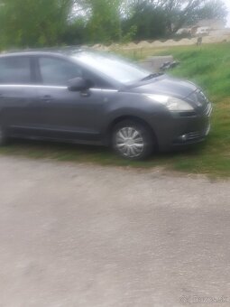 Peugeot 5008 - 3