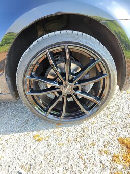 -Disky 8Jx19, ET45, 5 x 112 s pneu Dunlop 225/35 R19 88Y - 3