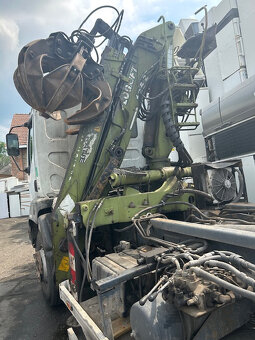 Hákový nakladač na prepravu kontajnerov s hydraulickou rukou - 3