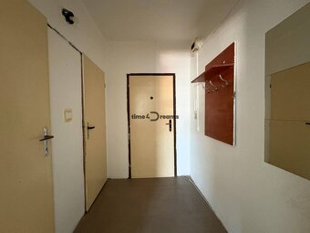 Na predaj: Garsonka s výhľadom + PIVNICA - 3