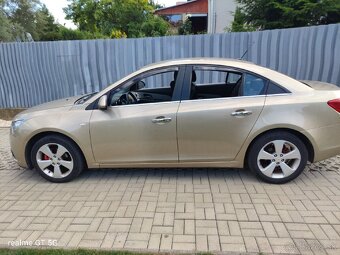 Chevrolet Cruze LT - 3