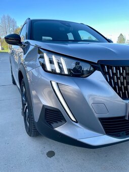 Peugeot 2008 1.2 PureTech 130 GT EAT8 - 3