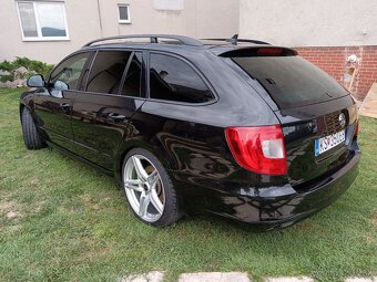Škoda Superb Combi 3,6 fsi 4x4 - 3