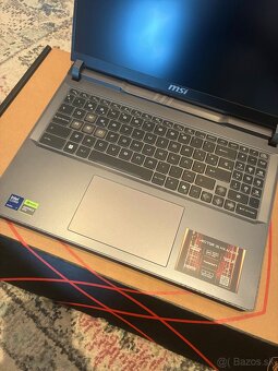 MSI Vector 16 HX AI. Nový - 3