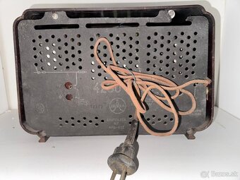Starožitné bakelitové rádio Tesla 420 U - 3