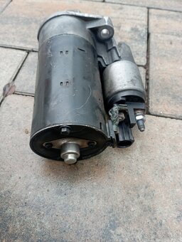 Pradam Štartér Audi A4 B7 - 3