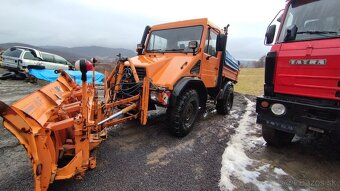 Mercedes Unimog U90 posýpač - 3