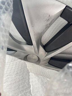 Original Tesla puklice Model Y 2020-2024 - 3
