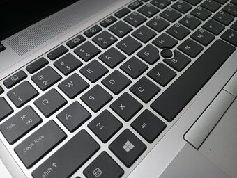 Hp Elitebook 840 g3 ,Intel® Core™i5 , 32gb ram , ssd + hdd - 3