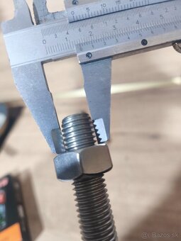 Skrutka šesťhranná závit M14/170mm stúpanie 2.0 - 3