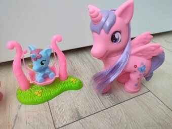 NOVÁ Sada My little pony, koníky s hojdačkou a šmýkačkou - 3