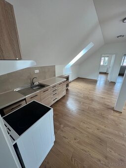 Luxusný 3+1 byt na námestí Spišská Nová Ves. - 3