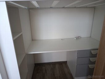 Poschodová posteľ s písacím stolíkom IKEA - 3